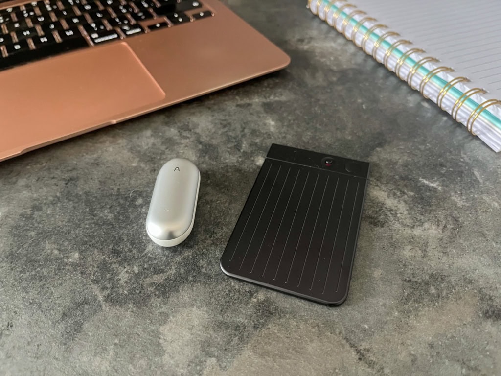 Oba rejestratory sprawiają luksusowe wrażenie