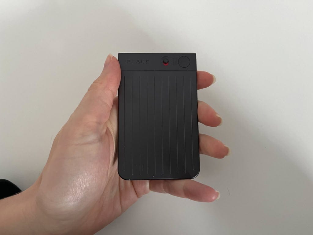 Rozmiarem przypomina kartę płatniczą