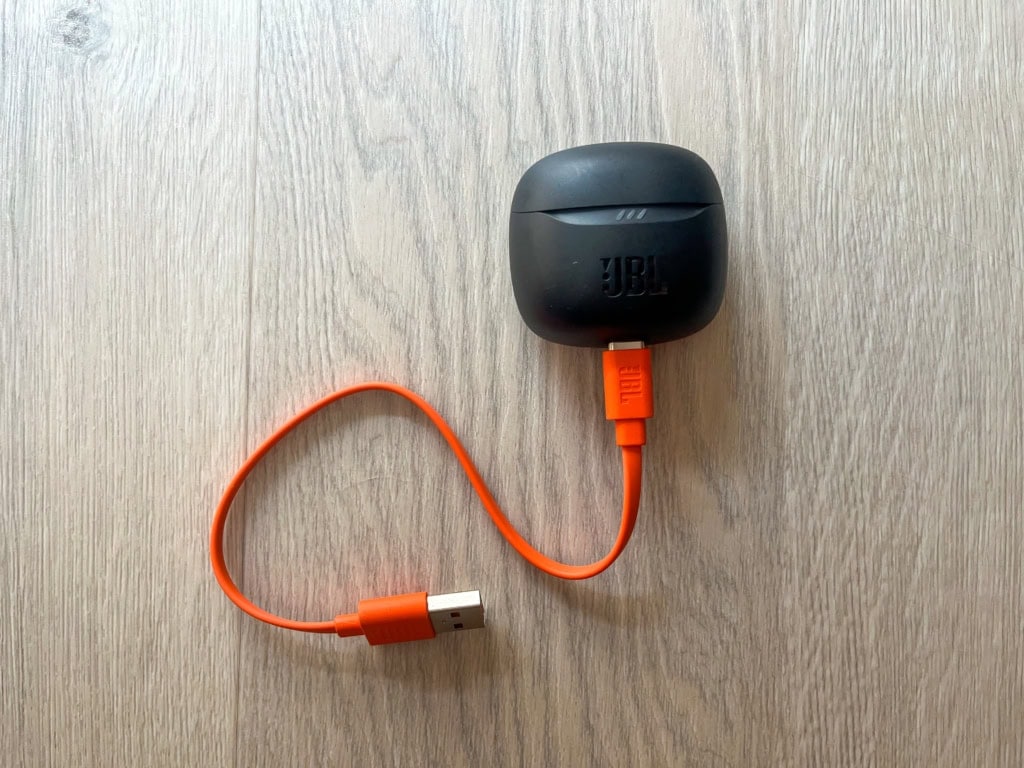 Ładowanie JBL Tune Flex 2