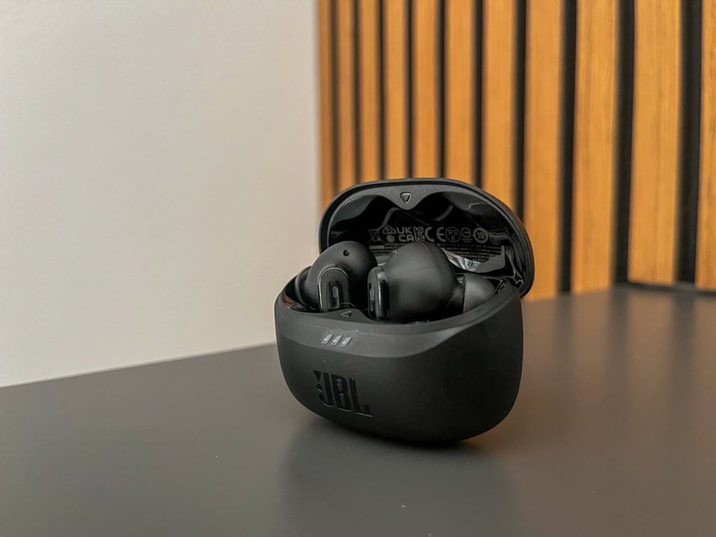 Z etui łatwo się wyciągają