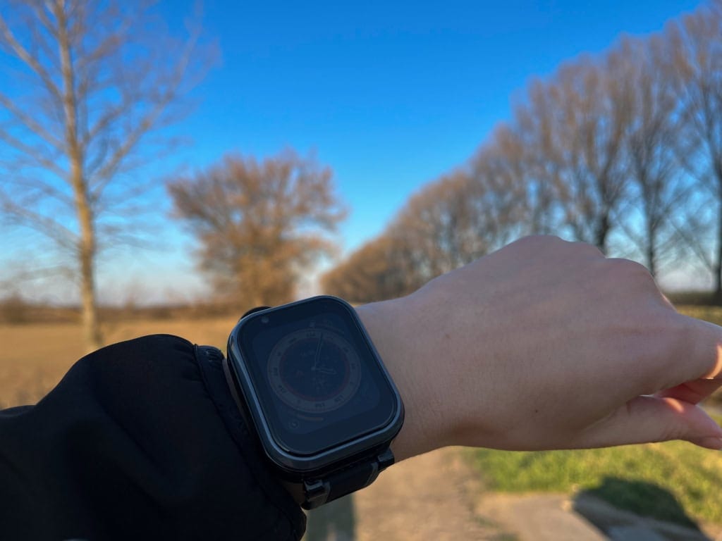 Na dziecięcym nadgarstku mogą być zbyt duże