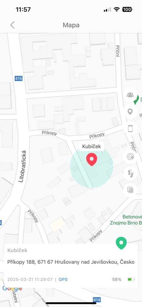 Oprócz mapy wyświetla również adres