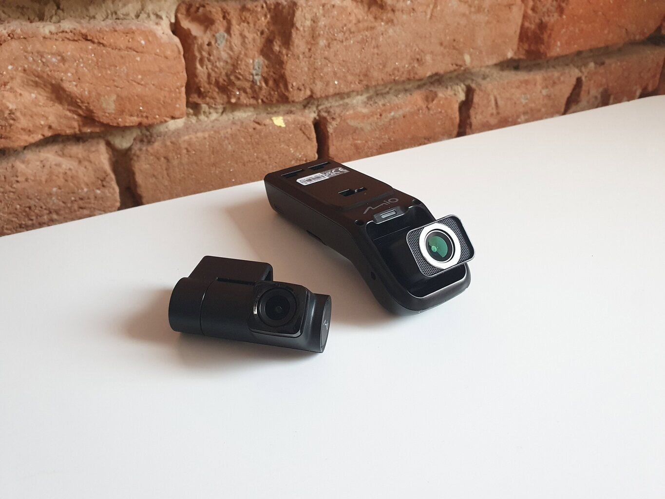 Recenzja: kamera samochodowa MiVue J756DS