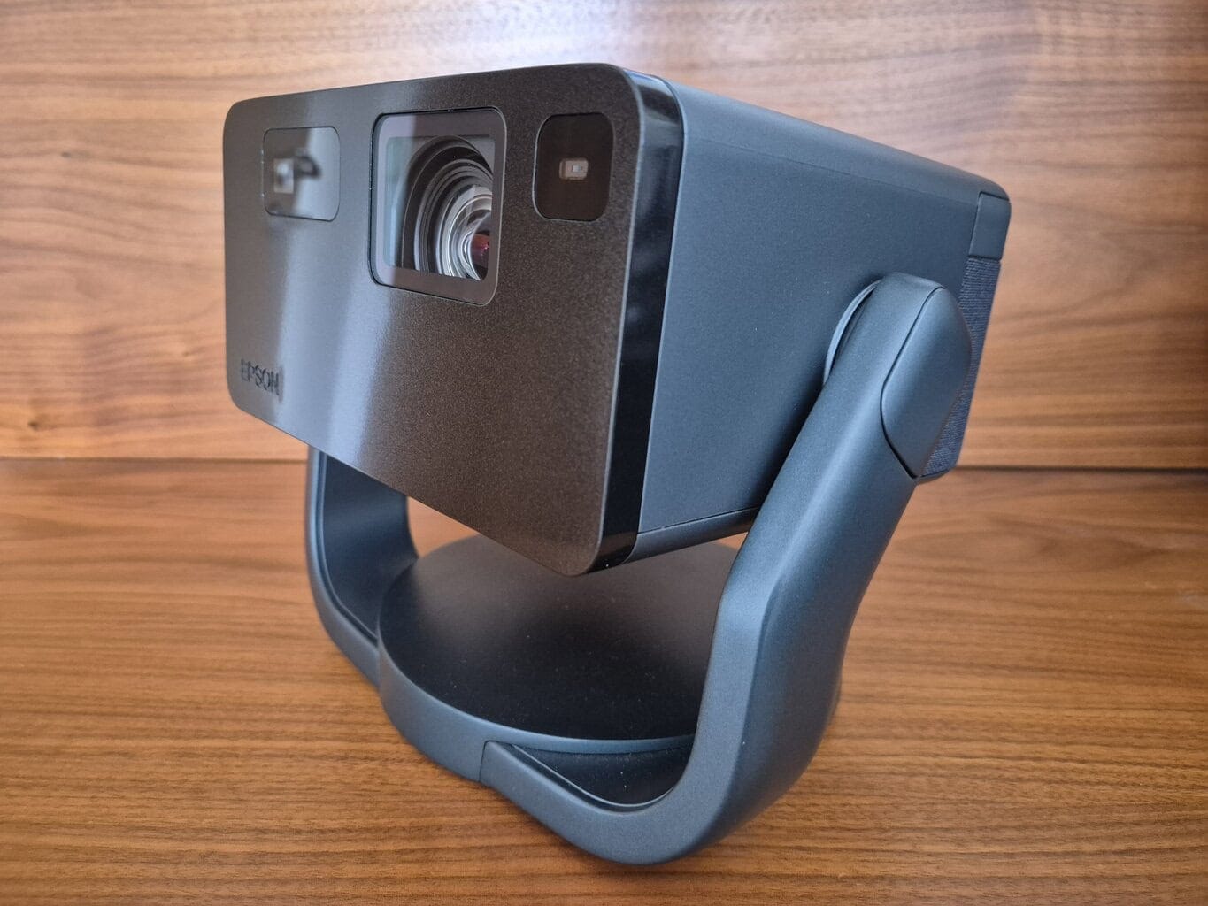 Recenzja: smart projektor Epson EF-22