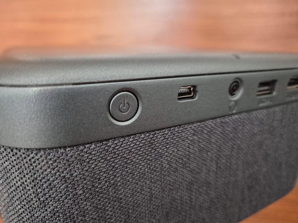 Złącze miniUSB służy wyłącznie do celów serwisowych