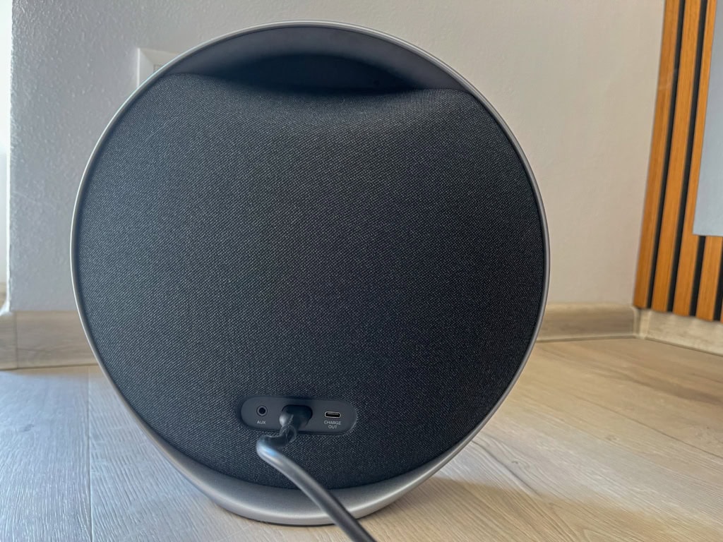 Umiejscowienie kabla zasilającego