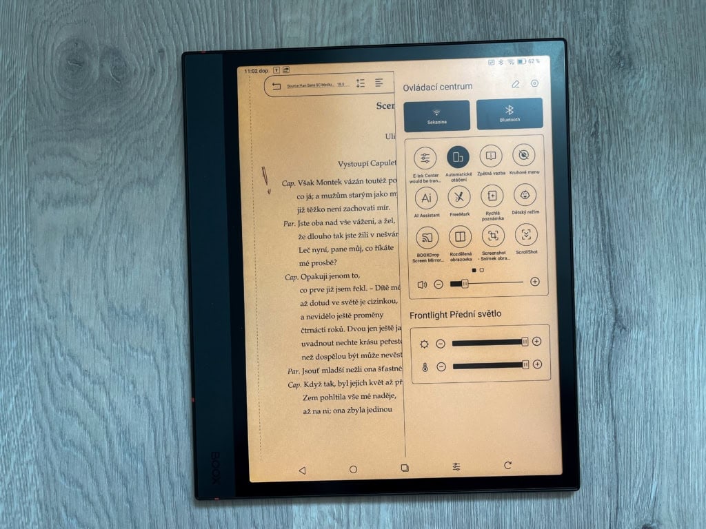 Ciepła barwa podświetlenia