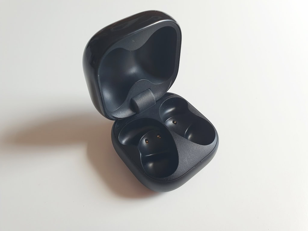 Zawias mógłby być sztywniejszy