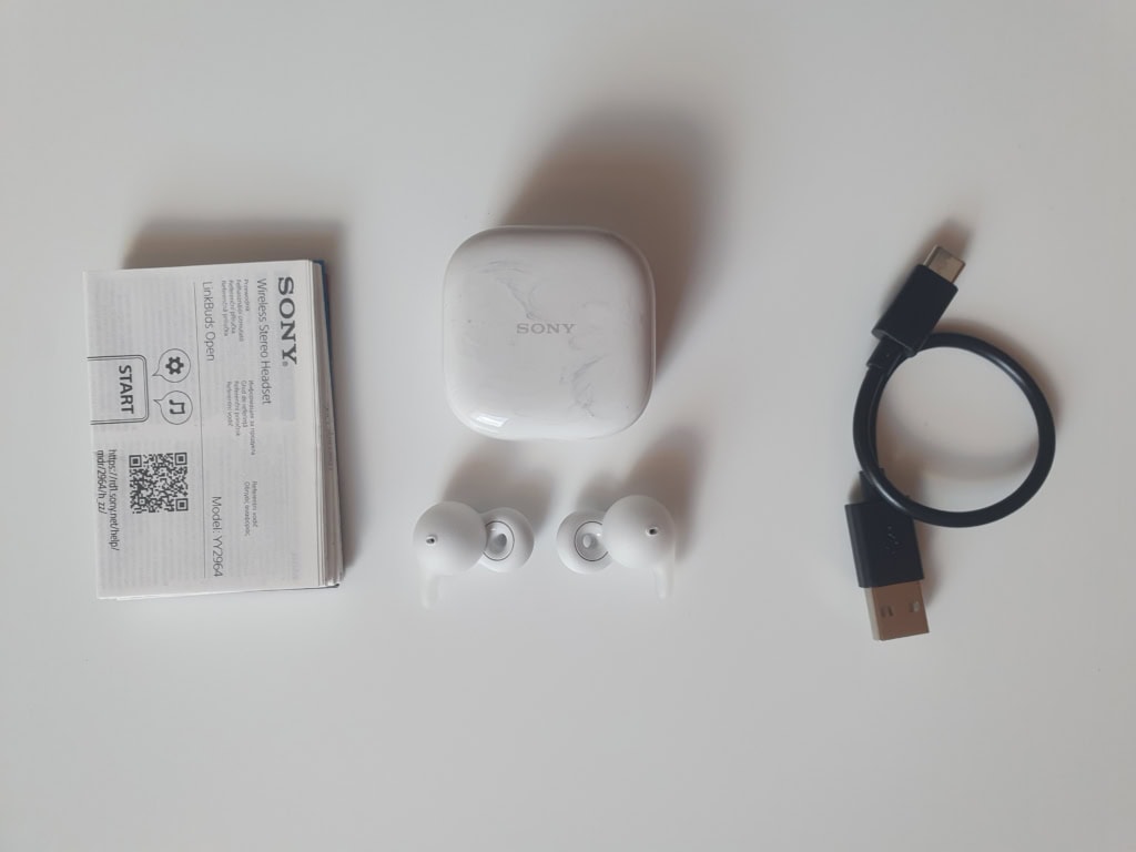 W zestawie znajdziesz także kabel zasilający