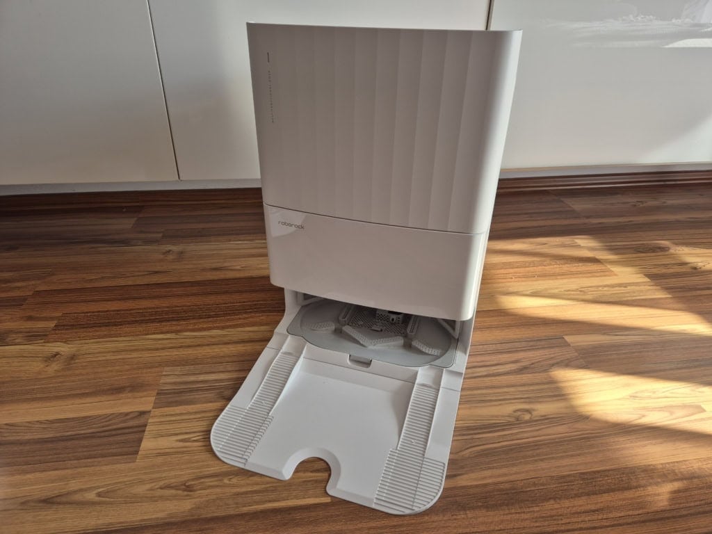 Wymiary bazy znacznie powiększa najazdowa platforma