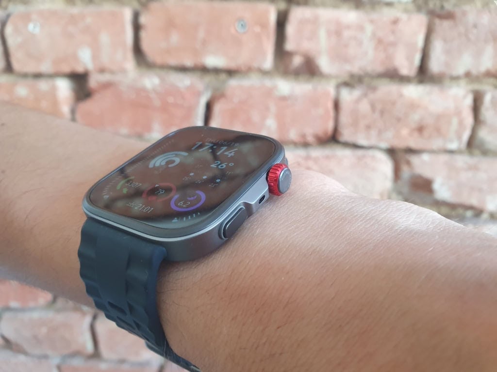 Koronka jest łatwo dostępna