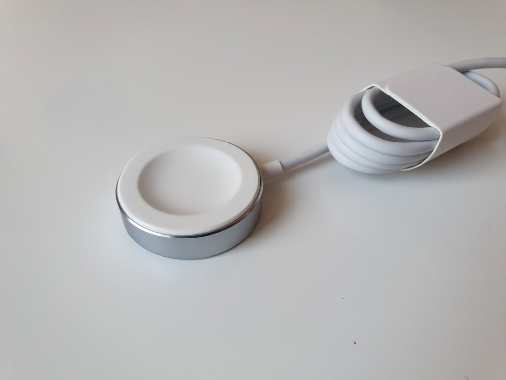 Ładowarka z aluminiową obudową